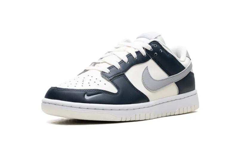 Nike Dunk Dunk Low WMNS 'Armoury Navy'